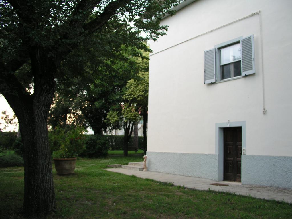 Borgo Iris Pietraia Exterior foto