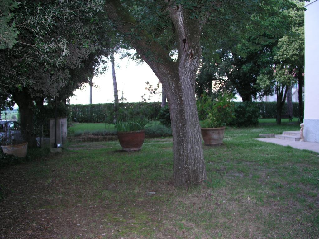 Borgo Iris Pietraia Exterior foto